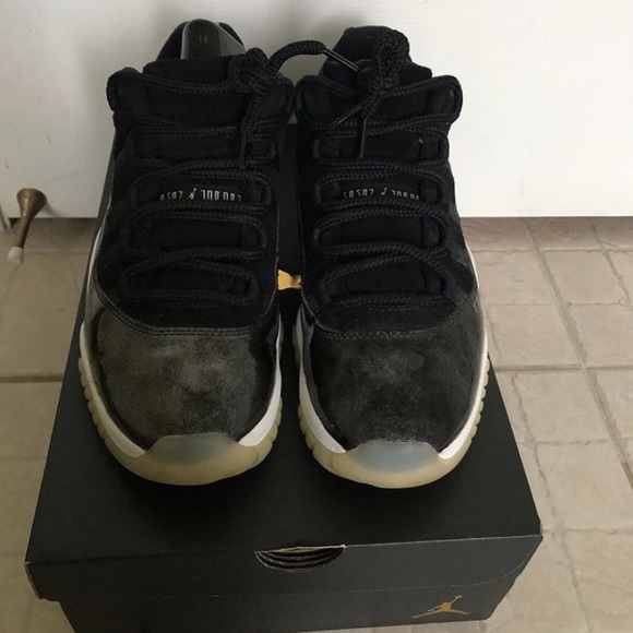 Jordan 11 Retro Low Barons - Picture 4 of 4